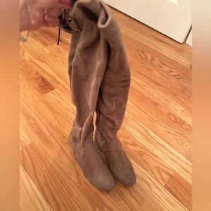 NEVER WORN Brown suede over the knee boots